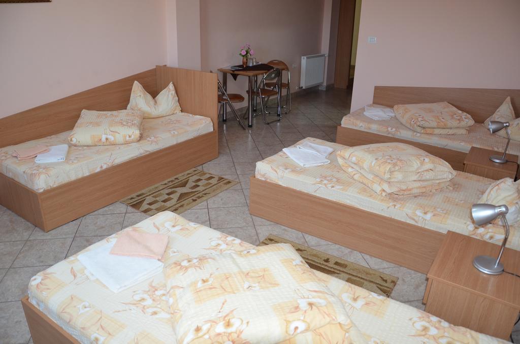 Pensiunea Casa Verde Vladimirescu Ruang foto
